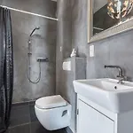 Semesterbostad Idyllisches Haus Mitten In *