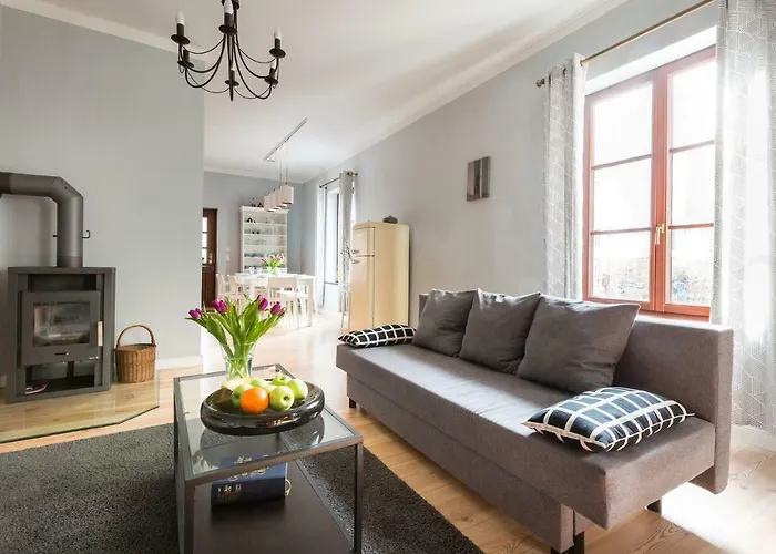 Semesterbostad Idyllisches Haus Mitten In